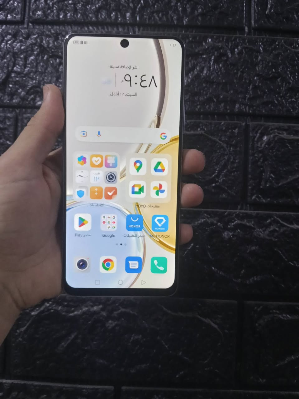 HONOR X9
نضيف ممفتوح ولا واصل مصلح 
ذاكرة 128
رام 8
دقة الشاشة 1080x2388
سعره 145 بي مجال قليل مكاني موصل رقمي *********** واتساب او اتصال ممتواجد بالفيس بوك

