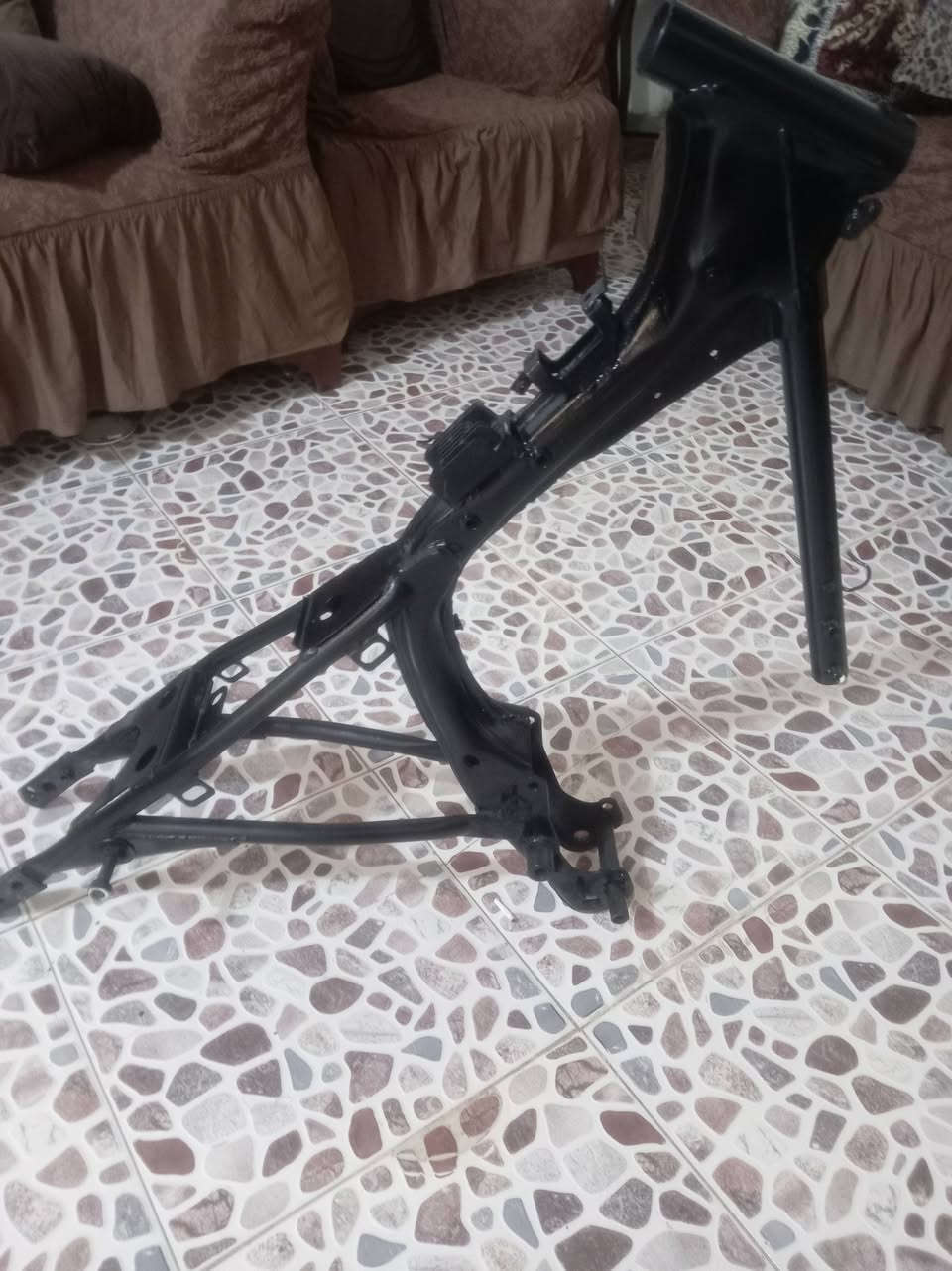 السلام عليكم شاصي للبيع كلك عنوان باصره بالخصيب ام النعاج سعر 60 بمجال ***********

