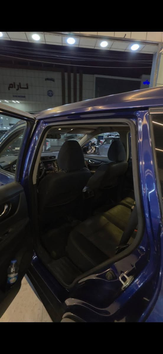 نيسان روك ٤ بارجة بي دةعم بي داخيلي ٤ قطع بدون دواخل فقط بخ *********** أربيل, العراق
