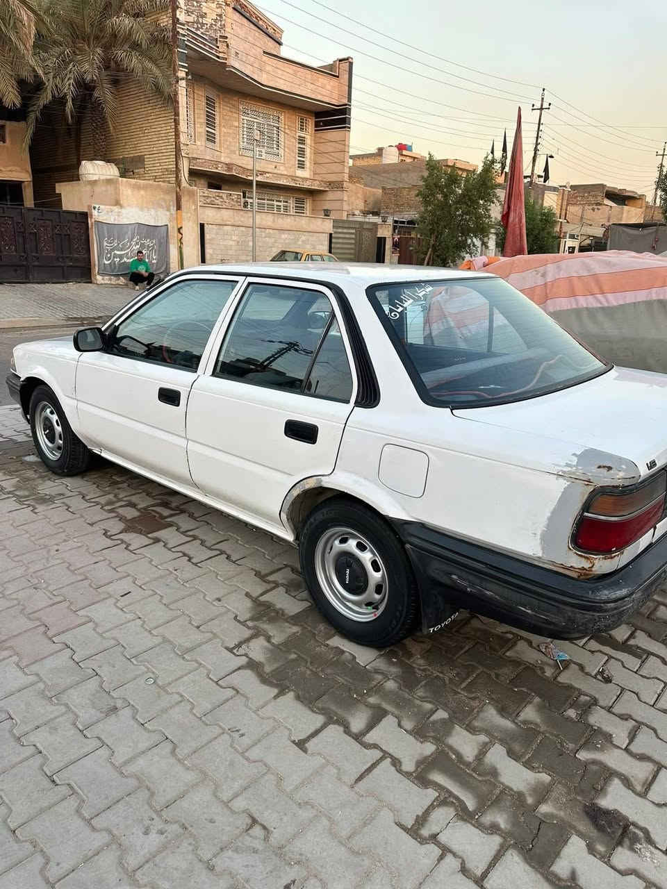 السلام عليكم كورلا 1990 بغداد باسمي سياره جاهزه من كلشي تبريد تخم تاير بدون صبغ يسرى بلادي مكينه حلوه 70 بالميه نظافتها مكان السياره بغداد السعر 55 ورقه وبيها مجال قليل هاتف ***********
