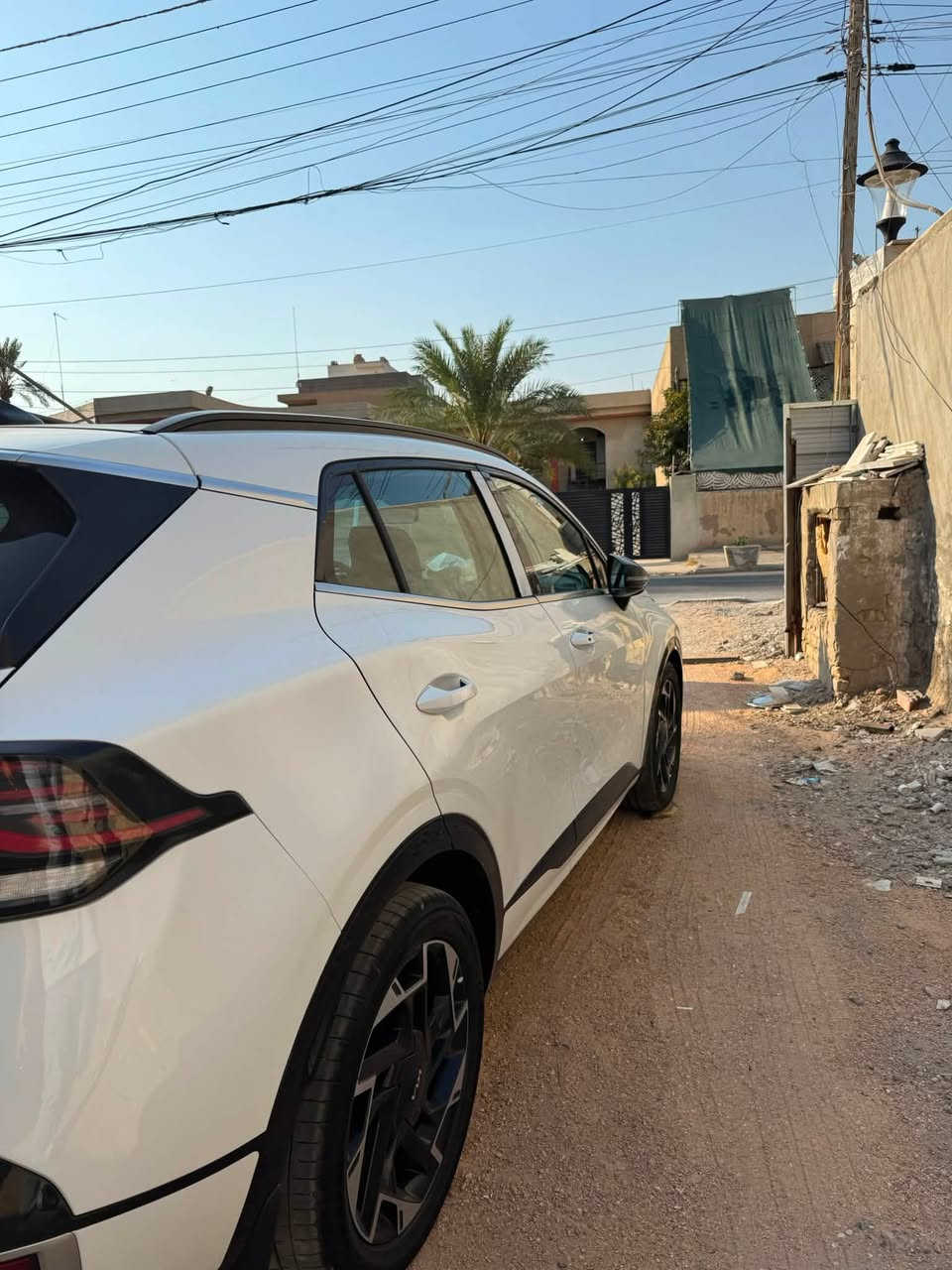 كيا سبورتاج GT-Line 2024 (خليجي) 🚗✨
السيارة بحالة الوكالة ومكفولة من كلشي بشرط الفحص 💯
(صبغ، حادث، شخط، تعديل ❌)
أبرز المواصفات (أعلى فئة فول 1/1):
 🏁 الفئة: GT-Line سبورت وارد خليجي
 ☀️ السقف: بانوراما كاملة
 🖥️ الشاشات: شاشة لمس عملاقة + عدادات ديجيتال كاملة
 📷 الكاميرات: 360 درجة محيطية + حساسات أمامية وخلفية
 🛡️ الأمان: رادار قيادة، تحديد مسار، ونقطة عمياء
 💺 المقاعد: جلد GT-Line كهرباء مع تدفئة وتبريد
 🔑 التشغيل: بصمة دخول + تشغيل عن بعد
 ⚡ إضافات: جنطة كهرباء، شاحن لاسلكي، ويل كب 19 إنش، إضاءة Full LED
 🛣️ الممشى: [اكتب الكيلومترات هنا]
 💰 السعر: [السعر المطلوب أو: قفل / قابل للتفاوض]
 📍 المكان: [المحافظة / المنطقة]
للتواصل والاستفسار:
📞 ***********
