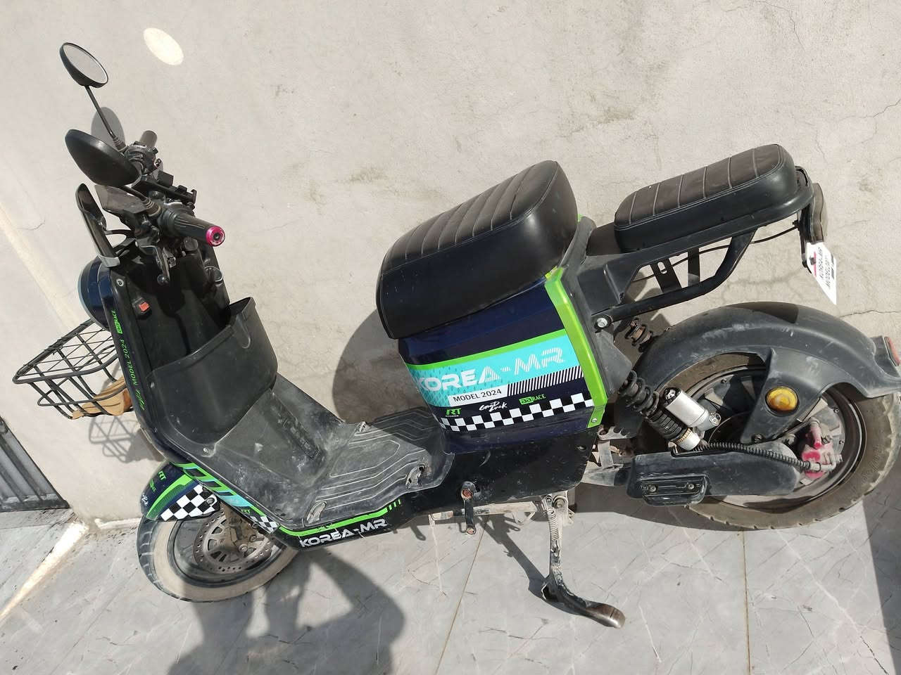 كوريا R11 • ٥ بطاريات ونلي • بلوتوث وأنوار