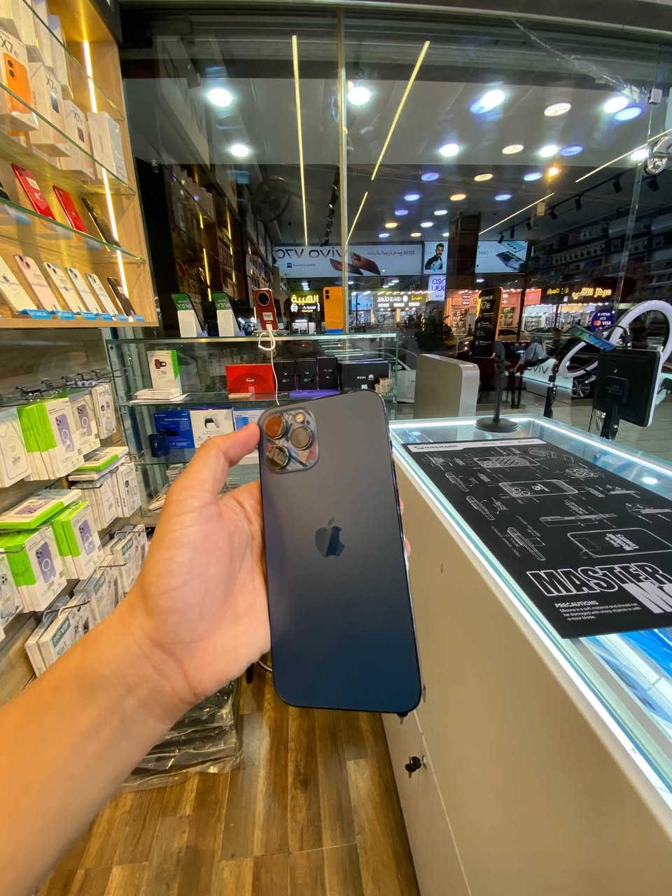 ايفون ١٢ برو ماكس • ٢٥٦ • شاشه مبدله