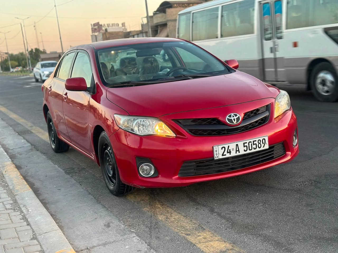 مرحبا حبايبي هاي كورله وارد امريكي حدثهة جملغ الخلفي بدون دواخل السياره ابد وبيهة اشكم قطعه صبغ اني ابيع هذ الي موجود السياره جاهزه من كلشي اي نقص مابيهة بسمنه شماليه اتريد وكاله او تحويل ثاني يوم 
الموديل ٢٠١١ السعر ٨٣ وهاذ رقمي ***********
