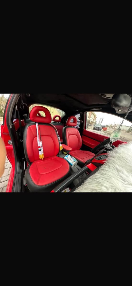 سلام عليكم للبيع فوكس واجن vw بيتل موديل 2005 معلايه ٢٠١٢ رقم جديد سنويه تنتهي ٢٠٢٩ 

كفاله من صبغ  من ضربه من تبديل 

فول مواصفات /

١/فتحه 
٢/ شاشه 
٣/ تبريد ثلج 
٤/  كشنات جلد

سياره مكينه وكير كفاله ستوني مسويلها صيانه عامه كير ومكينه وغرفه احتراف ولبانزين 
يعني طك سلف اترايك للشمال 

عنوان سيارت بصره / مشراق 

للستفسار/ ***********

للبيع حاضر او اقصاد البصرة, العراق
