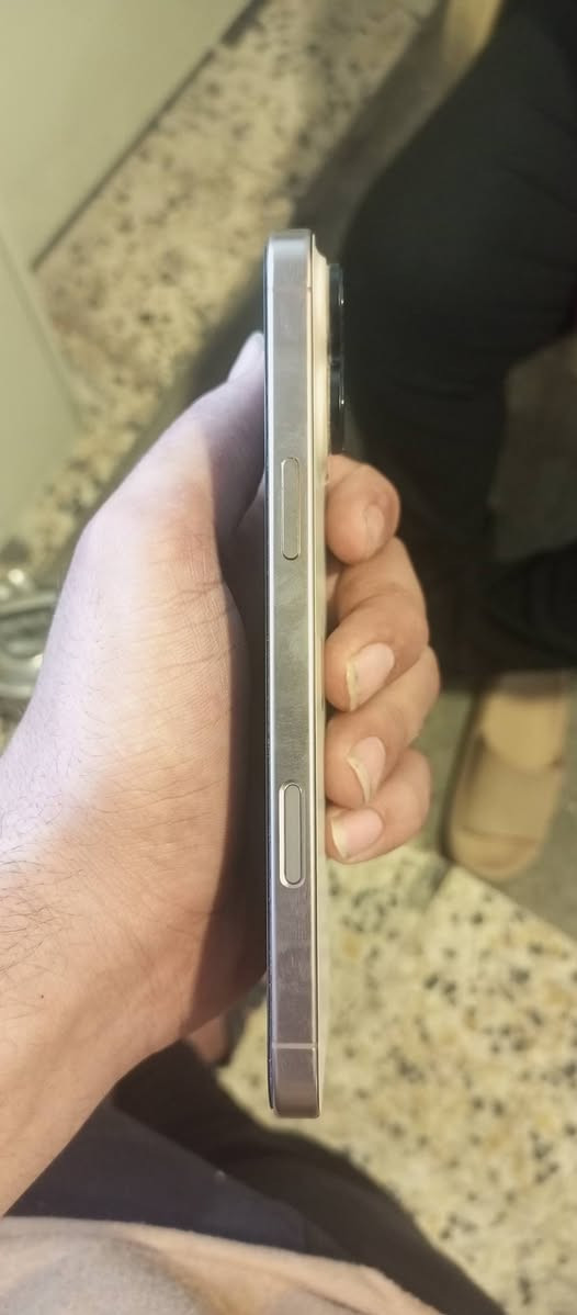 السلام عليكم 
ايفون16 pro Max
بطاريه96
نضافه100/100
لون الجهاز ذهبي
الجهاز جديد غراضه كامله كارتون+كيبل
السعر مليون و450 وبي مجال بسيط
المكان كربلاء 
***********

