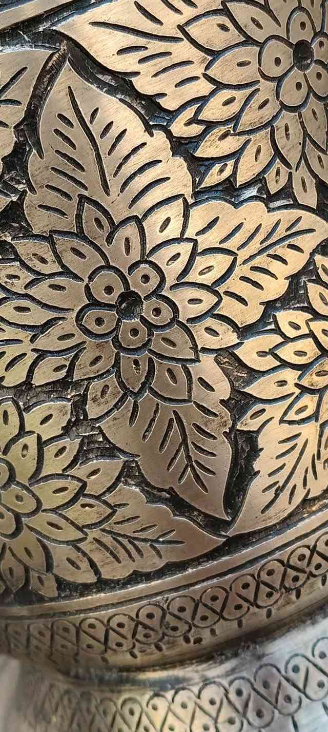 دلة • ٢٥ سم • وزن ١٣ ونص
