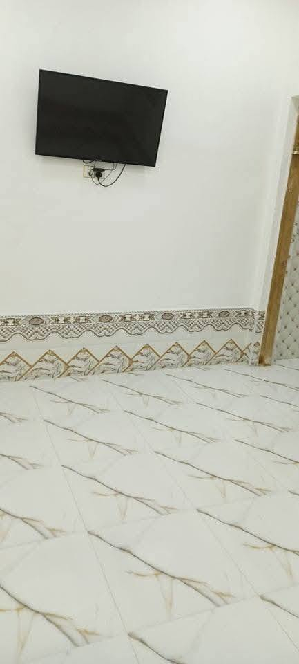 دار للبيع او مراوس عرصة 200 بلدية حرة
مساحة البيت /100م طابق واحد///البيت على ساحة مو فرعي 
مكان البيت شارع قمبر منطقة ال 86 خامس بيت عن شارع قمبر مكان راقي ومرتب

 بناء درجة اولى شرط مال جناي 
سعرة//75// وبي مجال 
اي استفسار اتصل بالرقم ***********
