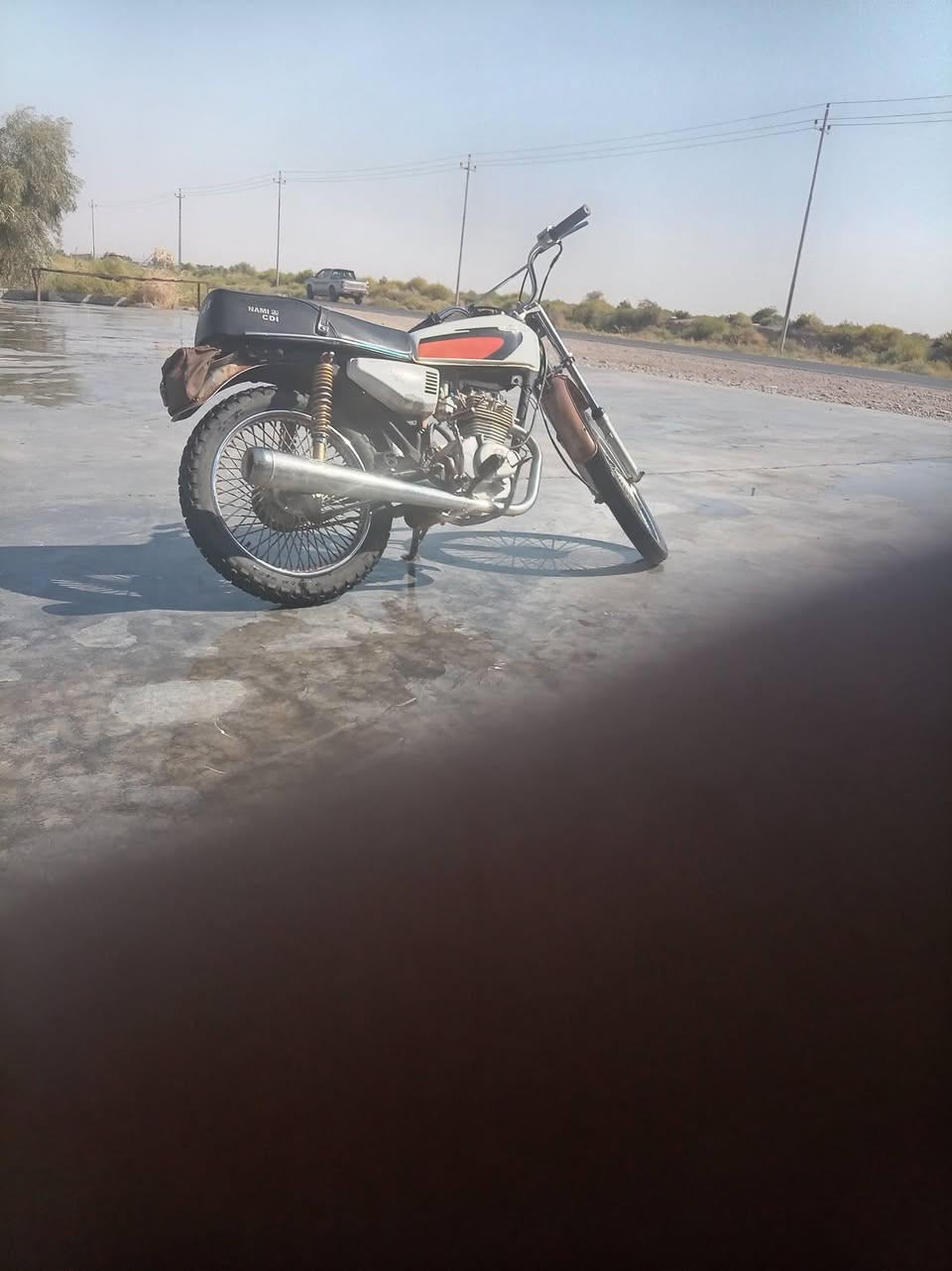 سلام عليكم.. دراجة تايكر أربع كير.. دراجة كلش نضيفة مناقصها أي شي شغل وطلع مكاني ديالى بلد روز .. السعر 270 وبيها مجال موجود خاص موجود واتساب ***********
