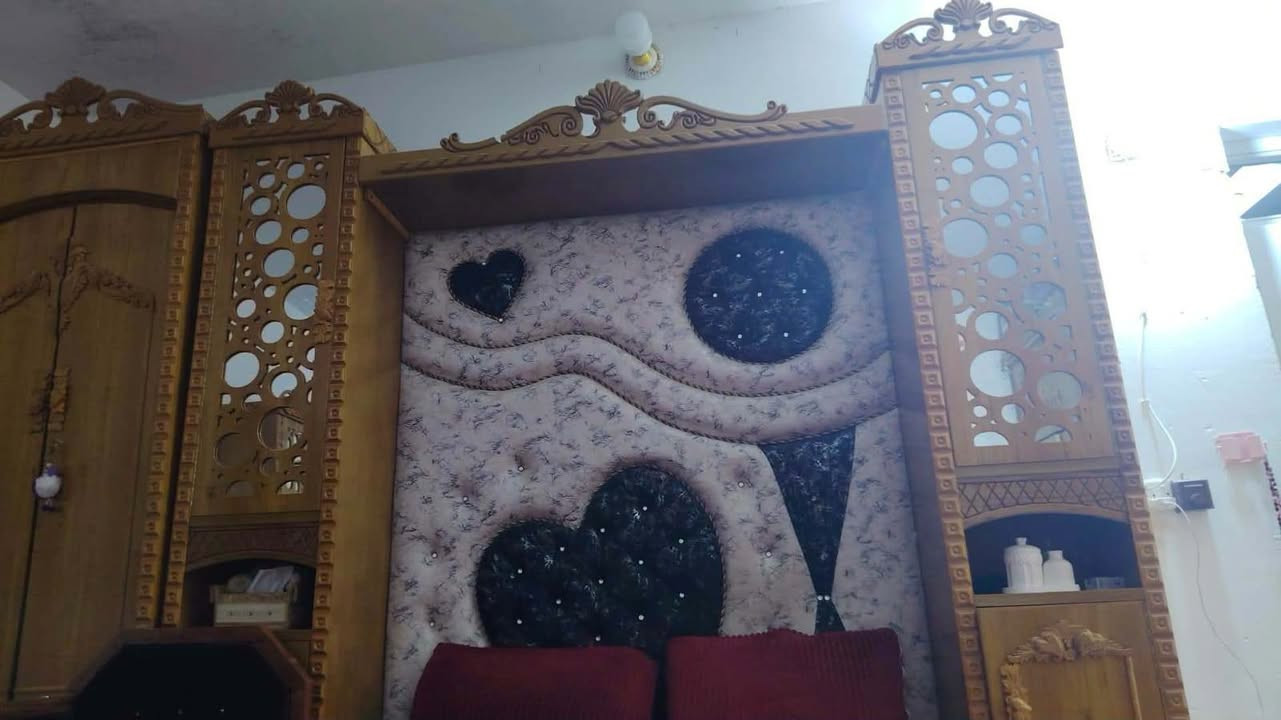 مكلف بالنشر
🛏️ غرفة نوم للبيع
ترهم  بالأقساط.
السعر 950

📞 للاستفسار والتواصل:
يرجى التواصل على الرقم 
‏‪+964 771 700 7523‬‏

نص مكتوب في الصور:
- HONOR X9c
