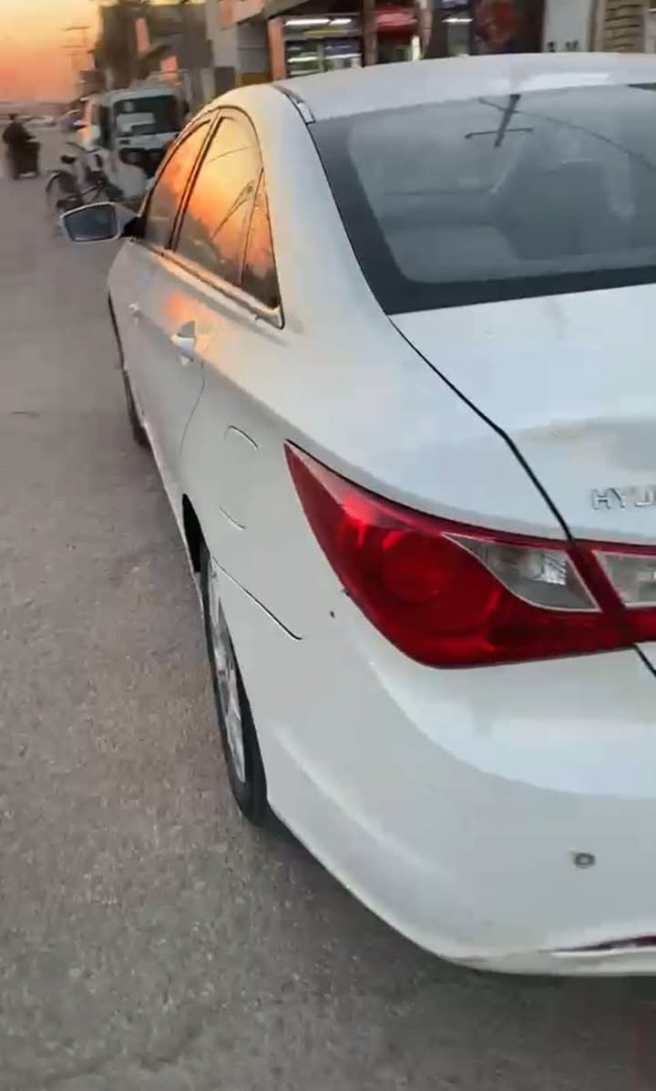 للبيع سوناتا موديل ١١ وراد امريكي حادث جاملغ وبنيد محرك ٢٤٠٠ 
السياره حيل نضيفه وماعايزه شي 
تحويل او وكاله 
مكانها واسط 
السعر ٨٥ وبيها مجال 
للاستفسار ***********
