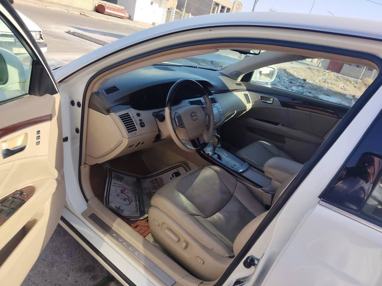 افلون موديل ٢٠٠٨
خليجي فول مواصفات
السياره نضيفه
صبغ بالباب والهلال الخلفي

السياره رقم نينوئ دولي محرك كير صدر شرط جاهزه

السعر ١٢٨

***********
والي مايعرف أو مايشتري ينورنا بعبور المنشور

العنوان الشرقاط معرض الامين
