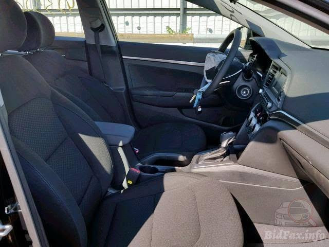 � للبيع هيونداي النترا 2019
مكلف بالنشر أحبتي 
• محرك 2000 DOHC مكفول

• ماشية 100 ألف مايل

• مواصفات Basic / عادية بدون فتحة

• السيارة نظيفة ومستخدمة استخدام شخصي

• الحادث: طخة بالدعامية الأمامية والبني

• البنيد مصبوغ بيها، مع وجود ملاحظات بسيطة: طخة ورصعة وخشخطة خفيفة

• المكينة والكير بحالة جيدة ومكفولات

• السيارة جاهزة

رقم الهاتف /مراسلة ⁨(***********)
