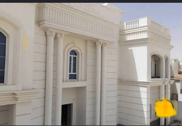 السلام عليكم موجود حاليا صباغ متفرغ اشتغل واجهات البنايات واجهات المنازل وداخل المنازل واعمل بانواع الديكورات البلازما بديل الخشب وبديل الرخام شغل درجه اولى 100% والشغل قدام عينك وبايسعار الله كلش مناسبه استفسار على هذا الرقم***********
