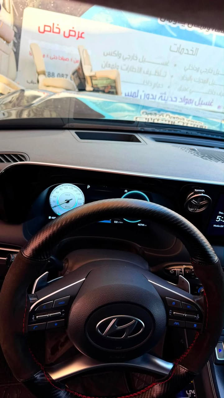 للبيع او مراوس هونداي باليسايد Limited 2023 وارد أمريكي 🇺🇸
بدون ايرباك بدون دواخل ماشيه 46 الف كيلو وليس ميل 
السعر 275 وبيه مجال 

✔️ الفئة: Limited (ليمتد)
✔️ موديل: 2023
✔️ وارد أمريكي
✔️ محرك V6 سعة 3.8 لتر بقوة 291 حصان
✔️ ناقل حركة أوتوماتيك 8 سرعات
✔️ شاشة معلومات وترفيه 12.3 إنش
✔️ كاميرات 360 درجة
✔️ شاشة عرض على الزجاج الأمامي (HUD)
✔️ فتحة سقف بانوراما مزدوجة
✔️ مقاعد جلد كهربائية مع تدفئة وتبريد للمقاعد الأمامية، وتدفئة للمقاعد الخلفية
✔️ ذاكرة لمقعد السائق
✔️ شاحن لاسلكي للهاتف
✔️ نظام صوت Harman Kardon الفاخر
✔️ Apple CarPlay وAndroid Auto
✔️ تشغيل بصمة ودخول ذكي
✔️ باب خلفي كهربائي
✔️ حساسات أمامية وخلفية
✔️ مثبت سرعة ذكي (Adaptive Cruise Control)
✔️ نظام المحافظة على المسار، مراقبة النقطة العمياء، وفرملة الطوارئ الذكية
✔️ جنوط ألمنيوم قياس 20 إنش
✔️ تتسع لـ7 ركاب (مقاعد كابتن في الصف الثاني). (Edmunds)

السيارة بحالة ممتازة وجاهزة للفحص.
للاستفسار والمزيد من التفاصيل يرجى التواصل على الخاص أو الاتصال. ***********
مكان السيارة الرمادي
