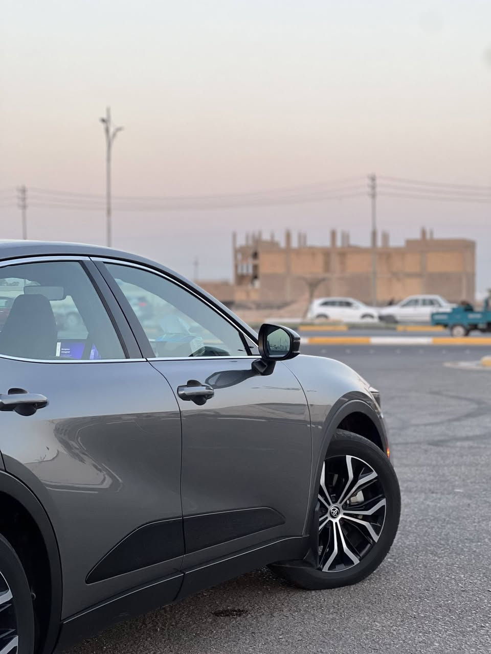 السلام عليكم ♥️
للبيع تويوتا كراون وراد امريكي 

موديل 2023 هايبرد 🔋 

فئة السيارة (XLE)

مواصفاتها 

1-بصمة 
2-بصمة ابواب 
3-بصمة تشغيل 
4-صندوك بصمة 
5- تشغيل عن بعد 
6- لد نهاري امامي 
7-لد خلفي 
8-ويل حجم 20 
9-رادار امامي 
10-رادار خلفي 
11-حساسات امامية 
12-حساسات خلفية 
13-نقطة عمياء 
14-مري شفط 
15-اشاير بالمري 
16-شاشة كبيرة 
17-شاشة دجتل 
18-شحن لاسلكي
19-ابل كار بلي 
20- ثلاث وضعيات قيادة 
21-اتو هولد 
22-هاند بريك بصمة 
23-كشنات تدفئة 
24-كشنات جلد و مخمل 
25- كشنات كهرباء 
26-كير كهربائي 
27-قيادة ذاتية 
28-تحديد مسار 
29-كروس سرعة 
30-فول تحكمات سترين 

السعر 250

مًکْآنِهّآ   کْربًلَآء 
لَلَآتٌصّآلَ ***********

بعد هواي اكو  مواصفة مذكرتهم 
السيارة رقمهابغداد  السيارة كاملة مكملة من كل النواحي حادثها سطحي بدون تبديل فقط تصليح يعني كل قطع السيارة بلادية و مكفولة 100‎%‎ السيار

