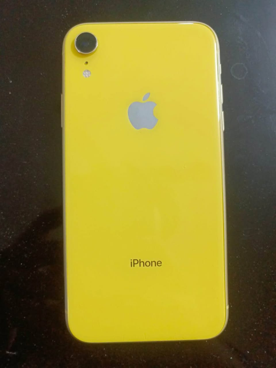 آيفون XR شخط ما بي

ما ممفتوح بي هذا السواد البسيط بالشاشه ما مئثر ولايزيد 

ودكمه الهوم تشكل 

ذاكره ٦٤

بطاريه ٧٧

السعر ١١٠ وبي مجال بغداد  الشعب 

*********** بغداد, العراق

