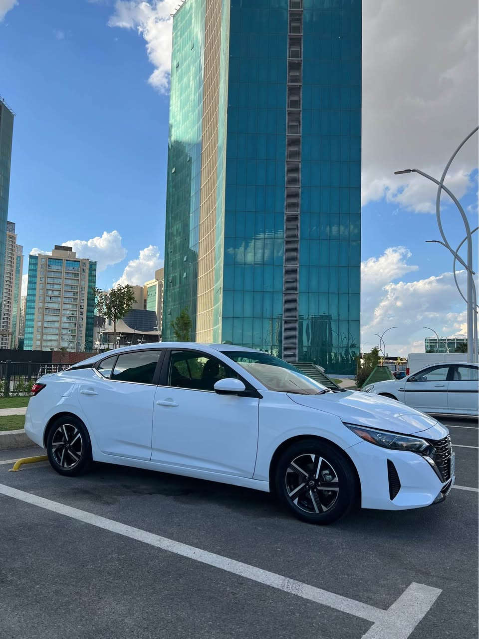 Nissan Sentra 2024 SV Spe 
بۆنیت چاملغ كلير ئةمريكا بێ داخلی و ئێرباگ 
هەولێر 
30 miles 
*********** أربيل, العراق
