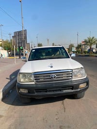 مونيكه • ٢٠٠٤ • مكينة لكزس