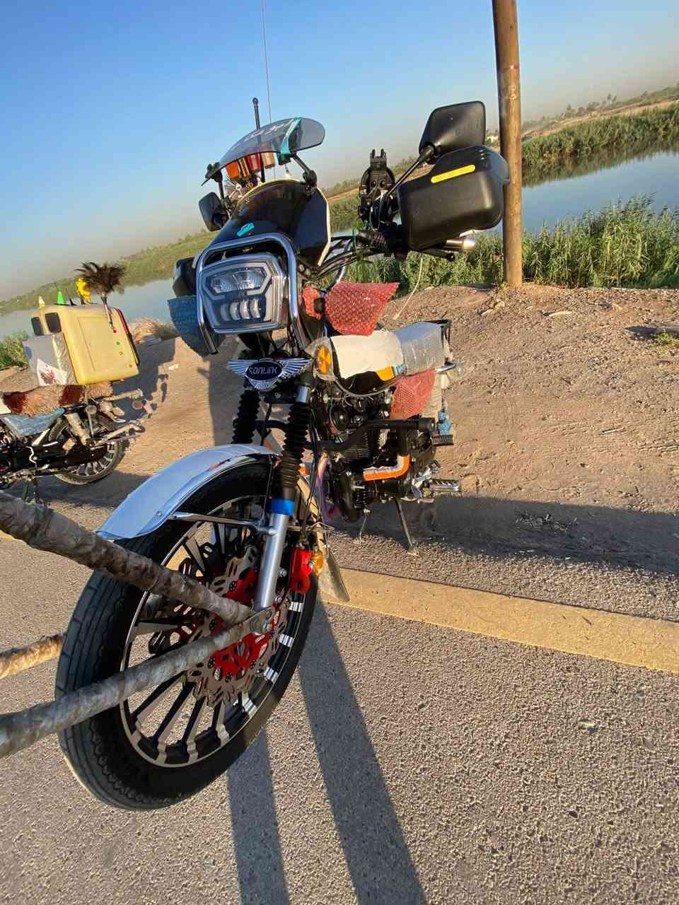 سلام عليكم دراجه البيع موديل 26ضاغطه وزنجيل دراجه نضيفه وكلشي مابيه اكفلك المحرك شرط اصبانه مالايحته ماناقصه اي شي بس من عده صفاحيه الي يم الباتري ضاعت اوراق كامله تشغيل عن بعد سويجات 2دراجه شوفت عينك ماحاج احجيلك عنه سعره 90050وبيه مجال بسيط حك جيتك مكاني سلمان باك***********متواجت وتساب ورقم تليفون خوان الموشراي لا يتخل ويتعبني تحياتي
