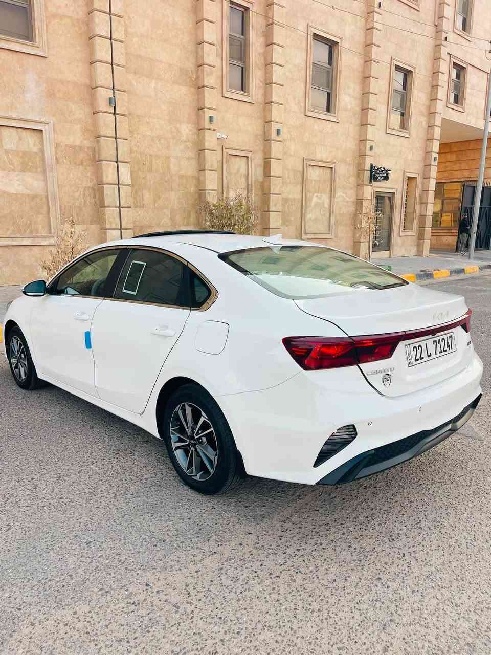سلام عليكم 
للبيع او مراوس K4 خليجي فقط 
كيا سيراتو ٢٠٢٣ خليجي محرك ٢٠٠٠ فول مواصفات رقم اربيل ماخذها من معرض الاعتماد زيرو وكاله بأسمي سياره كفاله عامه ضربه صبغ تبديل بارد دعاميات فتحه تبريد خلفي شاشه كبيره ويل كب كروم تخم تاير هسه شاده سبير مانازل مري شفط وبقيه المواصفات واضحه بلصور سعرها 178 
مكاني البصره الجبيله قرب مول بصره تايم سكوير 
للاستفسار
***********

