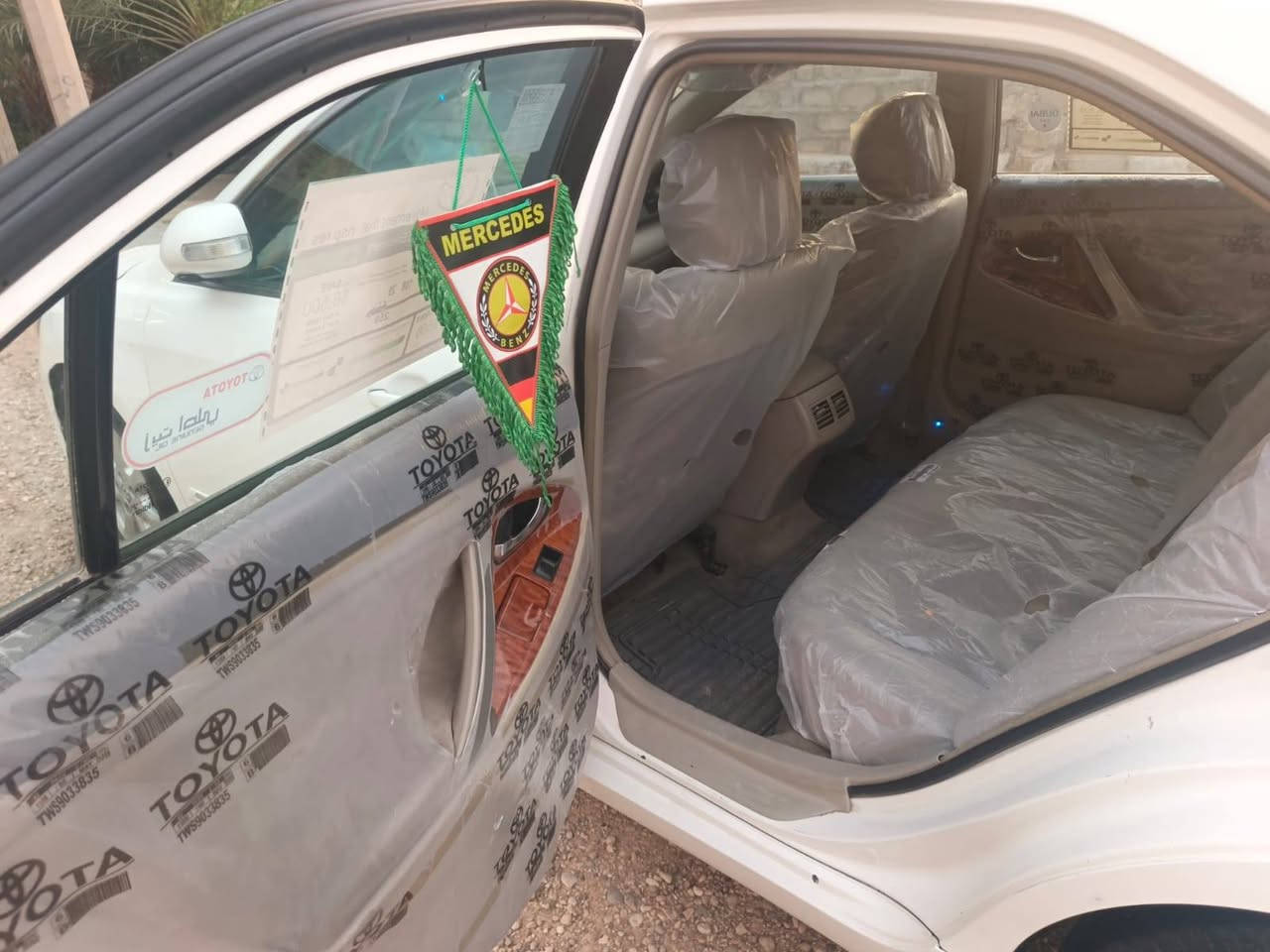 كامري GLX • ٢٠٠٩ • بدون صبغ
