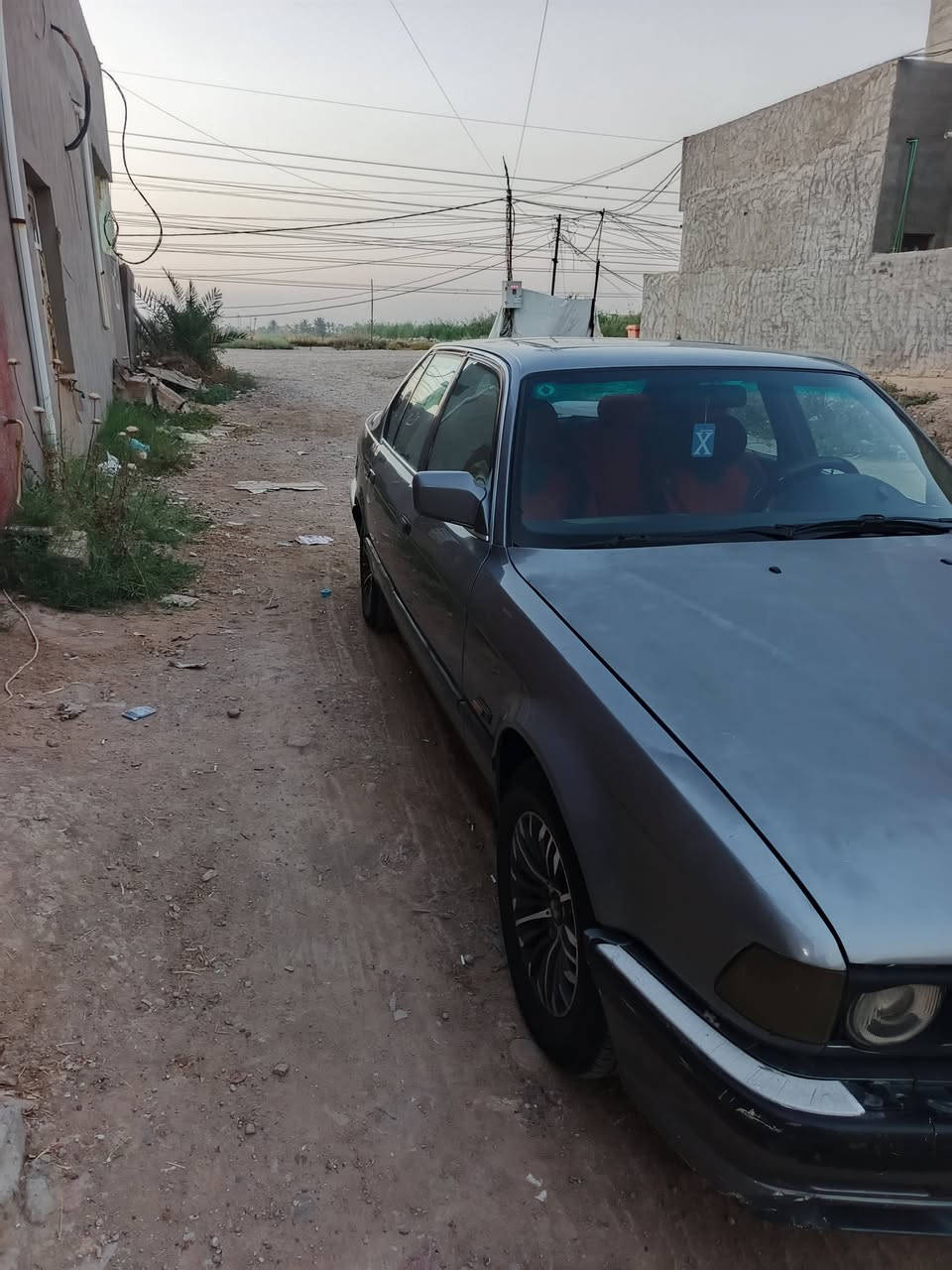 سلام عليكم بي ام 735 
رقم بغداد نكليزي يساره بسمي تحويل مباشر 
يرادلها ترتيب بدون تبريد بيع 35 إذا أكو مراوس عادي 
مكاني بغداد الشعله هاتف ***********
