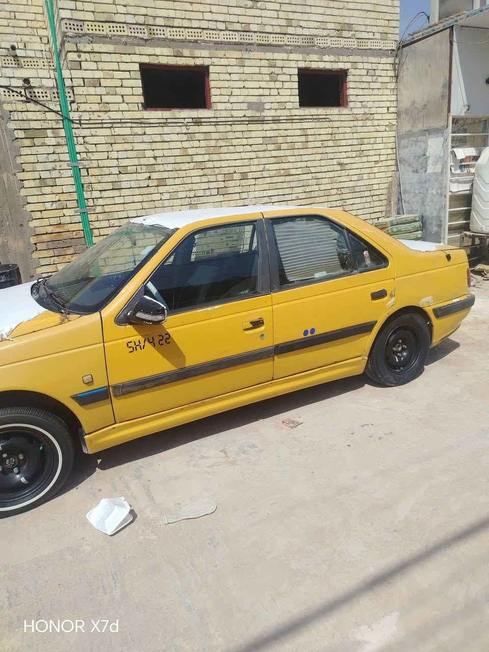 السلام عليكم بيجو بارص للبيع حداديه جديده تايرات زوج جديد باتري جديد مكينه حلوه لاتبخير ولا شي كيره نضيف سياره مشروع وطني يعني منل نجف داور راعيه موجود بل ناصريه اني عدي رقمه او متصل بي الرجال يريد يداور بس صار عندي بناء او ما داورتها اني ابيعلك حديده تضل اته او راعيها اطيك رقمه غرامات ماعليها المكان كوفه بل سهله ***********

نص مكتوب في الصور:
- HONOR X7d
- تفاصيل الغرامة
- لاتوجد غرامات مرورية.
- مركباتي
- بيجو بابل - بيجو بارص
- برتقالي مصفر
- 58322
- رقم اللوحة
- ايراني - بيجوبارص
- + إضافة مركبة