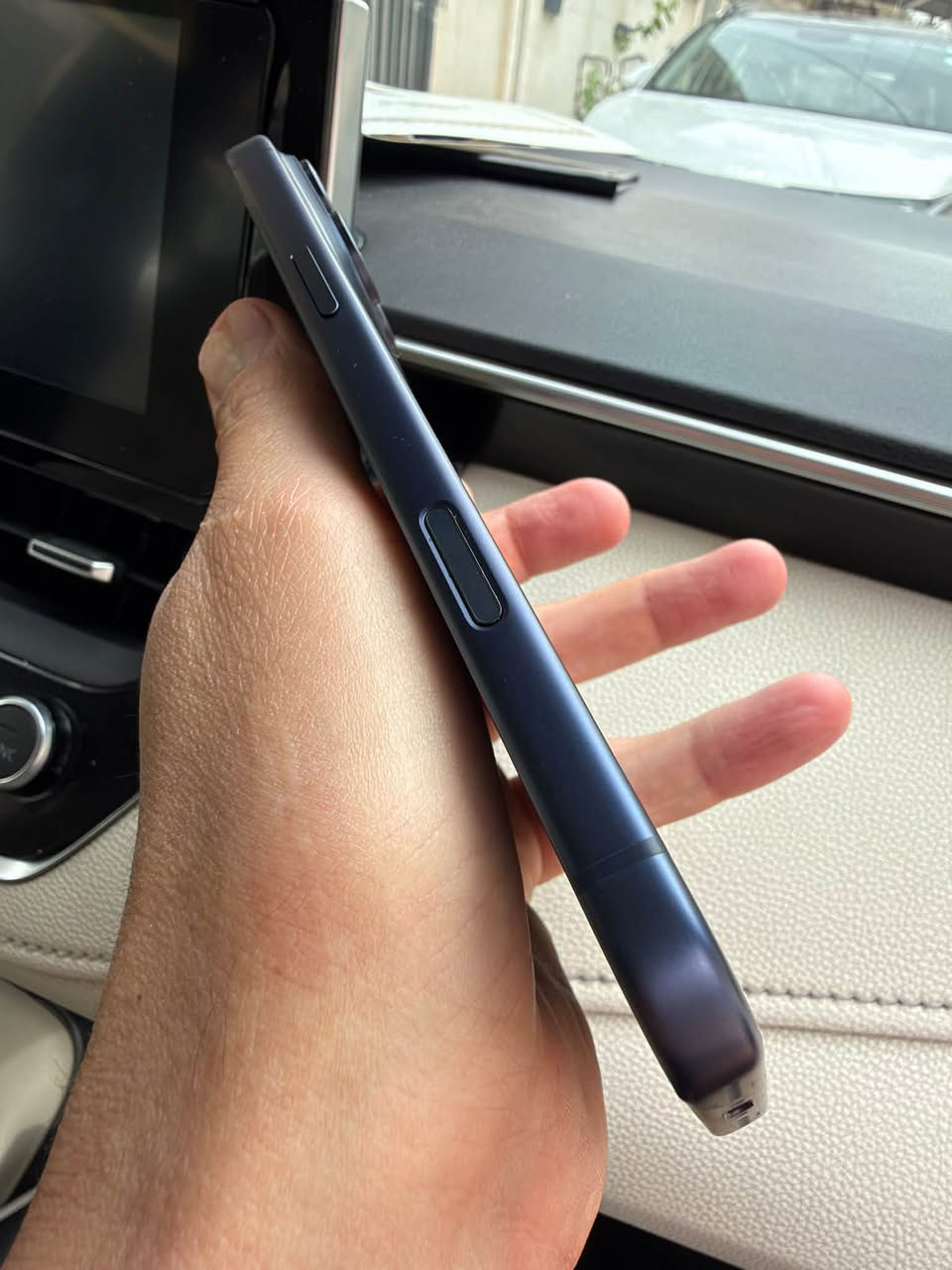 iPhone 17 pro max
الذاكره : 256GB

النظافه : 100‌‌‎%‎شخط مابي 

الملحقات : كامله 

البطاريه : 100‎%‎🔋  

الدورات 47  🔂

النوع : ماستر شريحه فعليه 

بغداد الدوره 📍

***********
