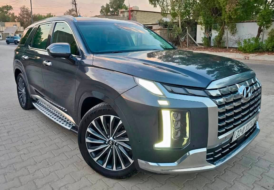 السلام عليكم هونداي بالسايد 2023 كوري فول مواصفات كالكرافي تقديم وترجيع بالبصمة سقف كنتارا اعلى فئة حتى كشنات امامي سياحي vip ومساج داخلية السيارة لون جوزي مميز محرك 6 سلندر بانزين 7 راكب كراسي تدفئة وتبريد والصف ثالث كهرباء ستيرن كهرباء  بردات جانبية دوسات داتاشو 5 كامرات محيطية حساسات محيطية رادار كام داش من شركة تسجيل صورة وصوت انارة ليزرية متغيرة وترحيب ليزري مكفولة من صبغ وتبديل ،
( رقم اربيل بسمي . مكانها بغداد زيونة ) 
للاتصال 📞 ***********

