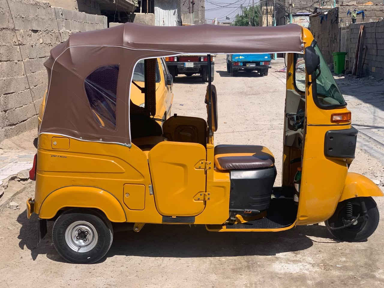 مساء الخير والعافيه. تكتك للبيع التفاصيل بالفيديو مكان الاامين الاتصال ***********

