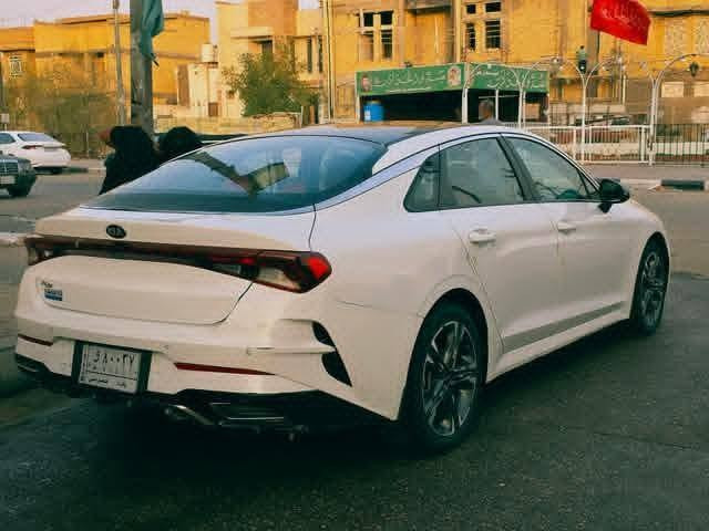 السلام عليكم كي فايف خليجي موديل 21 رقم بغداد بأسمه مواصفاتهه معروفه ب١٨٠ وبيهه مجال مكلف بلنشر اتصل ع صاحب السياره  
***********
