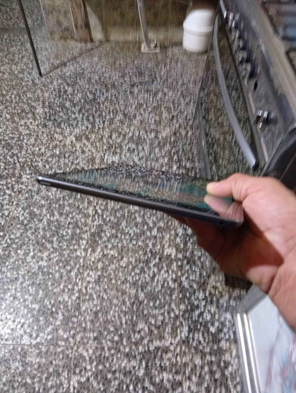 أيباد ايفون 9 بدون اغراض نظافة ٩٥ السعر٣٢٥الف بطارية ٨٨ مكاني بغداد مدينة الصدر ***********
