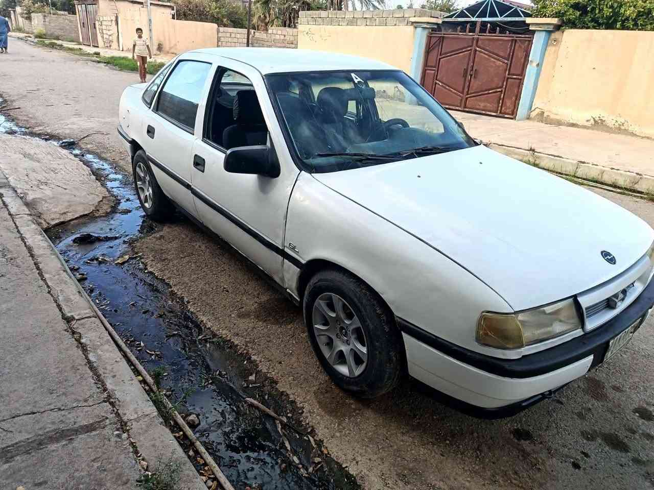 فكترا حجم 16 كابون بانزين رقم نجف مشروع وطني شرط التحويل 
كير ومحرك شرط مديل 90
السعر 25 وبيها مجال 
عنوان كيارة اتصل ***********
