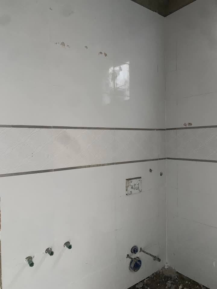 سلام عليكوم
اسطه سراميك جداري وارضي 

مكاني موصل 

متفرغ حالين

***********
***********
