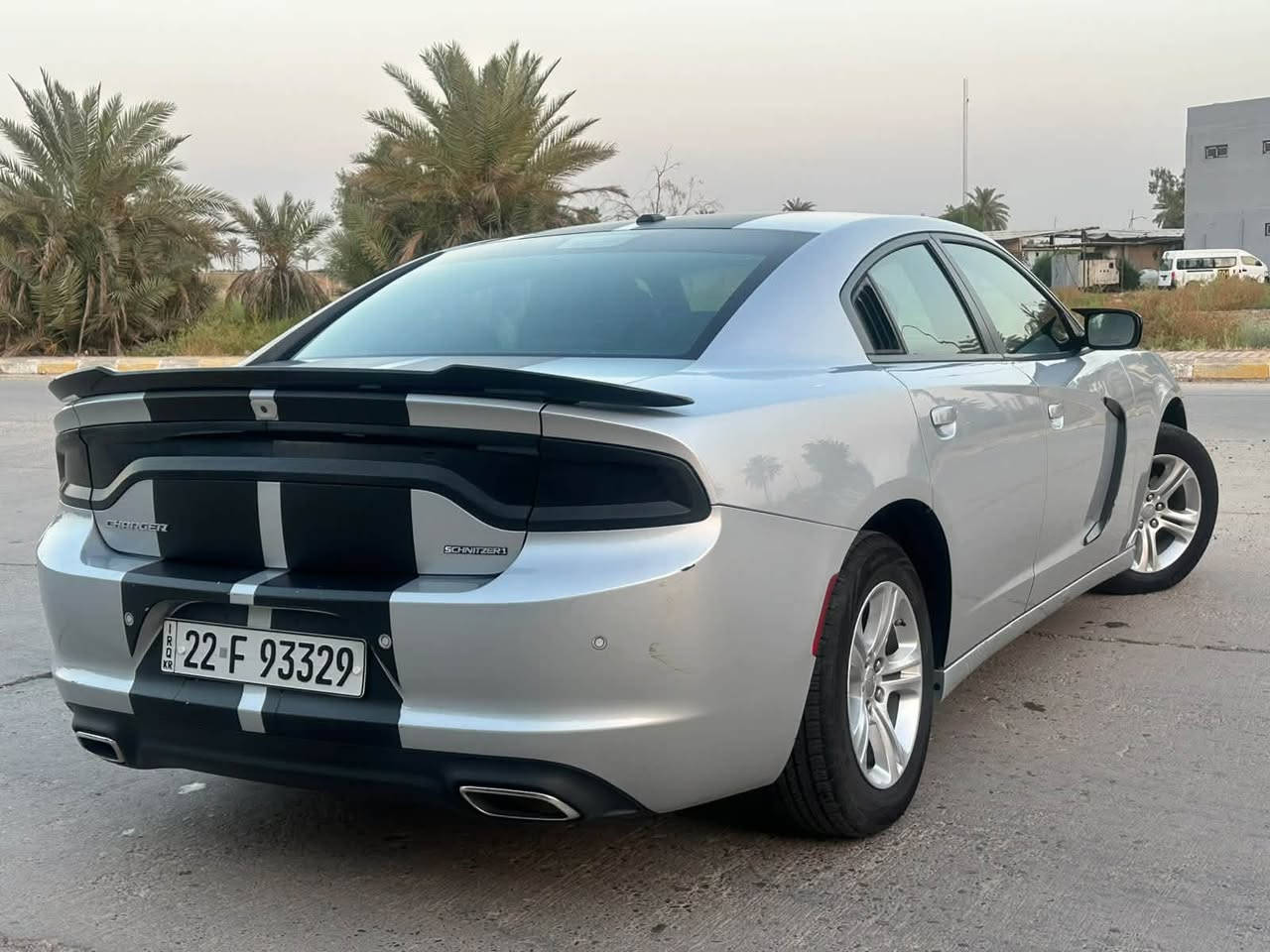 السلام عليكم 
للبيع جارجر2022  sxt امريكي حادث بسيط وموضح بالصور ايرباگ  درگه فقط ماشية 56  الف مايل السيارة جديدة وجاهزة من كلشي تايرات جديدة وصدر جديد 
مواصفات السيارة :•
• تو ويل 
• ⁠بصمة
• ⁠حساس خلفي
• ⁠كاميرا
• ⁠تشغيل عن بعد
• ⁠كشن كهرباء
• ⁠تبريد قطعتين
• ⁠منظومة زينون
• وباقي المواصفات معروفة
• ⁠السعر 235 ورقة  وبيها مجال
رقم الهاتف : ***********
