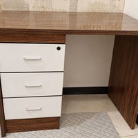 ميز صاج • ١٠٠×٦٠ سم • ٣ جرارات
