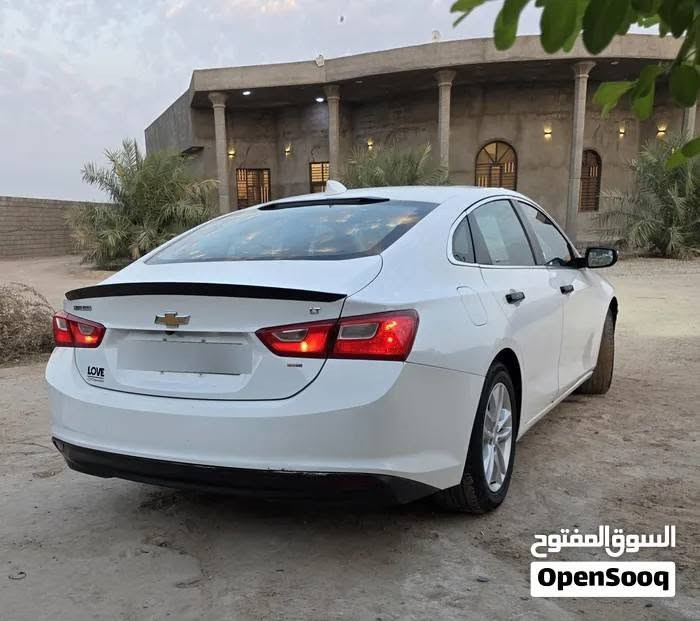 ​🚗 شيفروليه ماليبو 2016LT2 (1.5Turbo) - فول مواصفات 🚗
المواصفات العامة:
​الموديل: 2016
​المحرك: 1.5 لتر توربو (اقتصادي وقوي)
​اللون: أبيض صدفي مميز
​الرقم: أربيل باسمي (جاهز للتحويل أو وكالة)
​المكان: البصرة - الزبير
​✨ المواصفات والتجهيزات (فول مواصفات 1/1 ):
​5 بصمات (تشغيل عن بعد + بصمة أبواب)
​شاشة عرض أصلية + كاميرا خلفية
​مقاعد كهربائية مع خاصية التدفئة
​نظام تكييف منطقتين (قطعتين تبريد)
البجم محدث الى 2024 تحديث كامل 
​إضاءة LED أمامي وخلفي + بك لايت LED 
​🛠️ حالة السيارة (الميكانيك والحادث):
​المكينة والجير: كفالة عامة وبحالة ممتازة جداً.
​الأيرباج: أصلية وسليمة 100% (بدون أيرباك).
​الشاصي والدواخل: سليمة بشرط الفحص (بدون دواخل، بدون شاصي، بدون لغد).
​توضيح الحادث: جاملغات 2 حسب تقرير امريكا كما موضح بالصور + ابواب 2 صبغ اثر طخه خفيفه جدا بسبب النقل من امريكا داخل الحاويه + جاملغ خلفي 

​الملاحظات: ملاحضات بسيطة جداً والسيارة جاهزة للاستخدام فوراً.
​💵 السعر: 105 وبيها مجال للشراي 
.
​📞 للتواصل والاستفسار:

*********** واتساب
