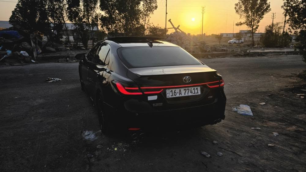 تويوتا كامري XSE 
 - TOYOTA CAMRY XSE
فول مواصفات ياباني أصلي – مواصفات أمريكي
كاميرا خلفية
سقف بانوراما
داخلية اسود 
كراسي تدفئة + بصمة
شاشة وسطية ونظام Apple CarPlay وAndroid Auto
3 مودات قيادة 🚗 NORMAL- 🏁 SPORT-🌿 ECO
كراسي كهرباء
لايت LED وزينون
تحذير خط السير
بدون شاصي

الگير والمكينة بشرط
ما بيها أي مشكلة

ملاحظة: السيارة معوقين قادسية 

رقم المالك : *********** ديوانية, القادسية
