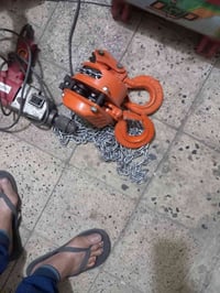 للبيع رافعة ٢طن جديده بغداد٠٧٧٣١٧١٩٣٨١