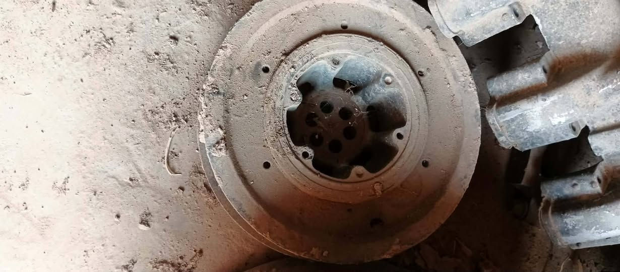 السلام عليكم يتوفر لدينا غراض مان سته طن كافه يتواجد لدينا 
مكاني كركوك 
رقم موبايل 
‏‪***********‬‏
