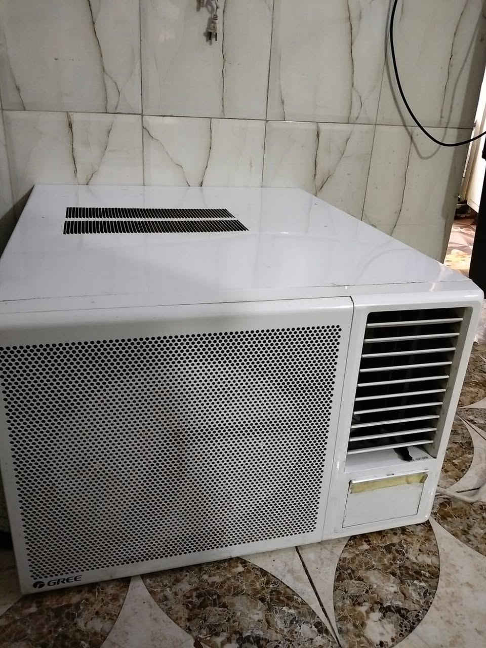 السلام عليكم مكيف كري تدفة اوتبريد جديد مشتغل٣شهور طنين سبب البيع انتقال الغيرمكان الرقم ***********مكاني الامين الثانية
