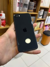 ايفون SE • ٦٤ جيجا • بطارية ٩٦٪