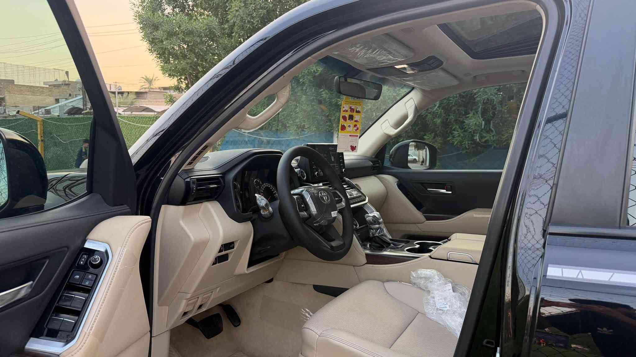 لاندكروز GXR • ٢٠٢٣ • ٣٤٠٠٠ كم
