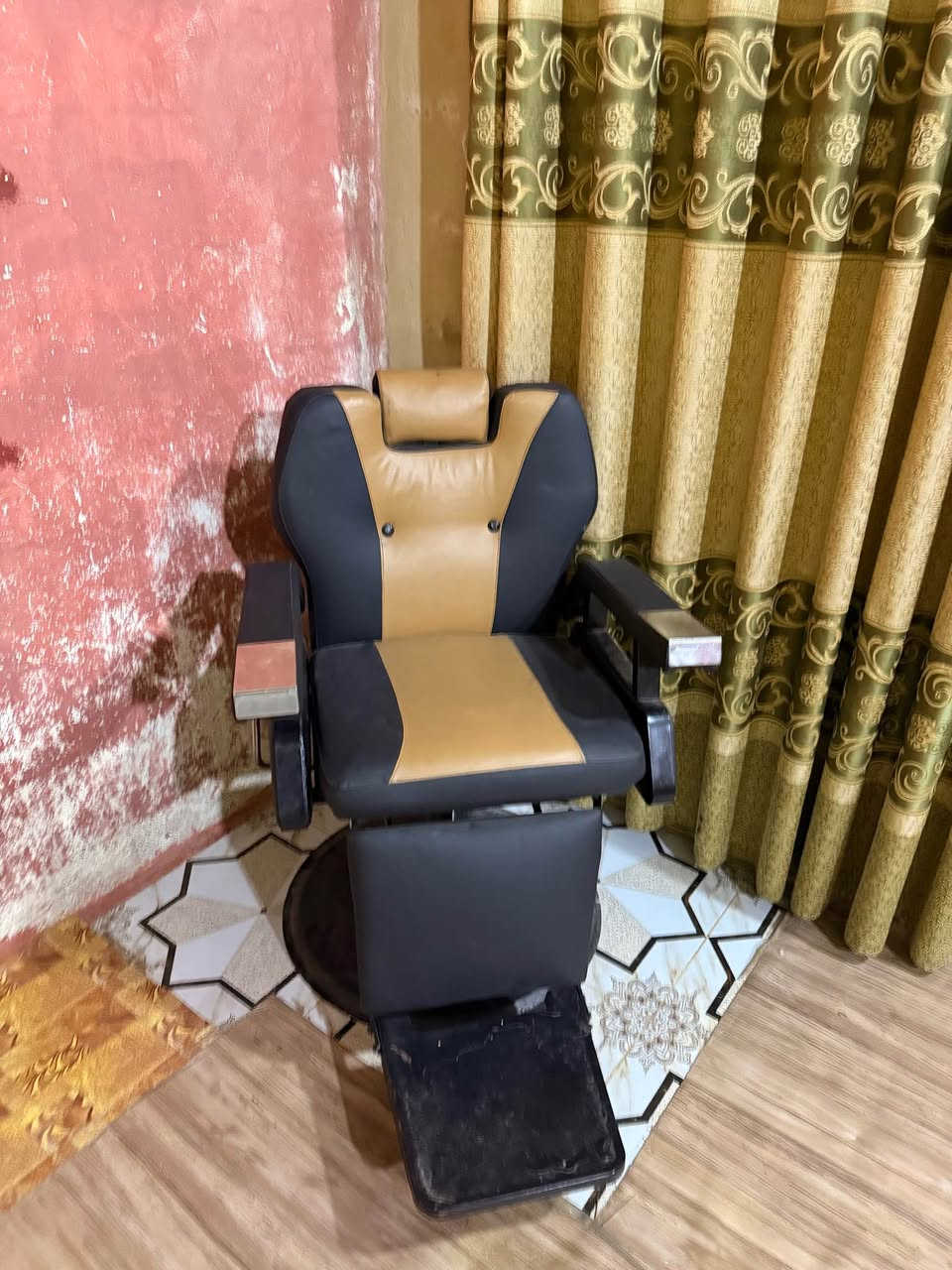 كراسي حلاقة • جديد مستخدم قليل • البصرة حيانيه
