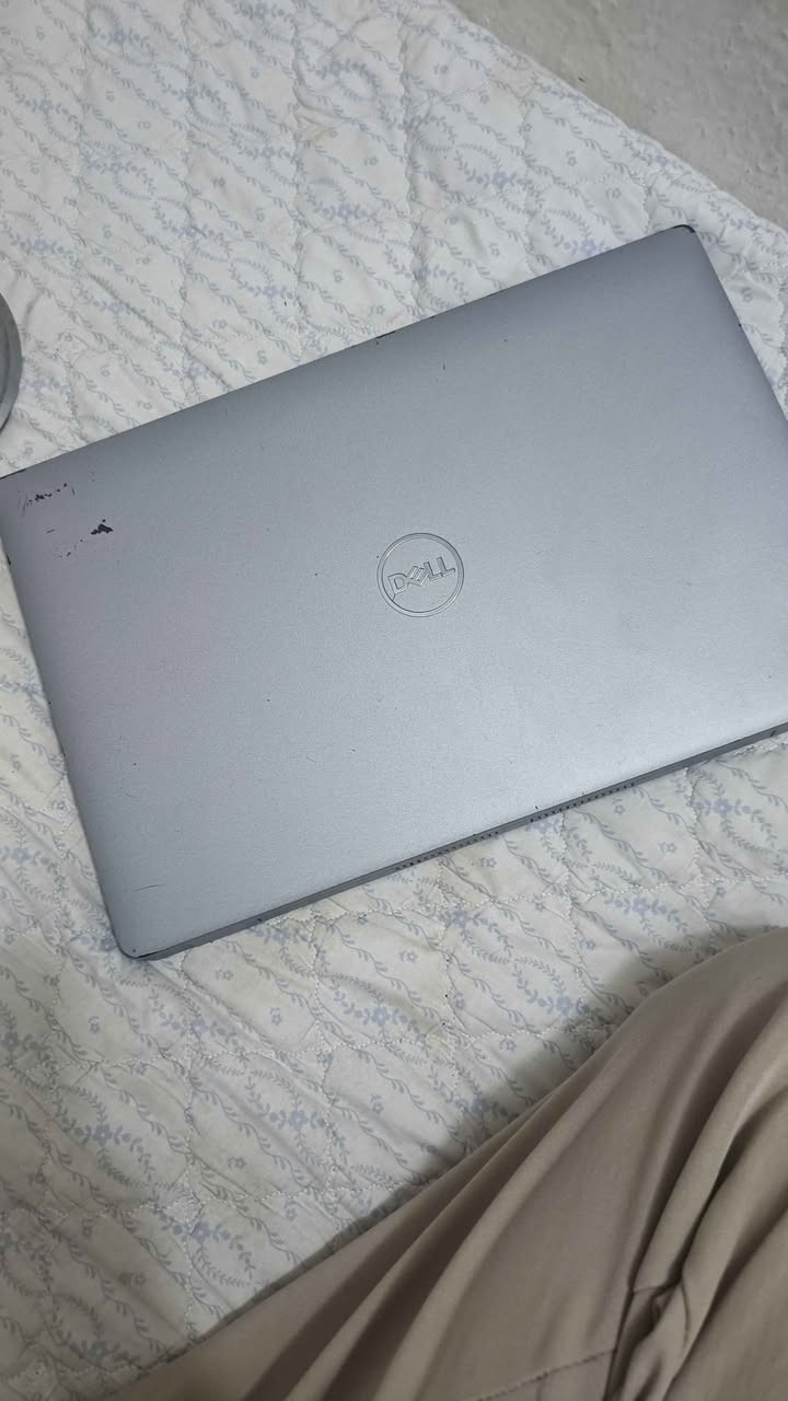 ديل • كور i3 جيل ١١ • كرت شاشة ٤ جيجا