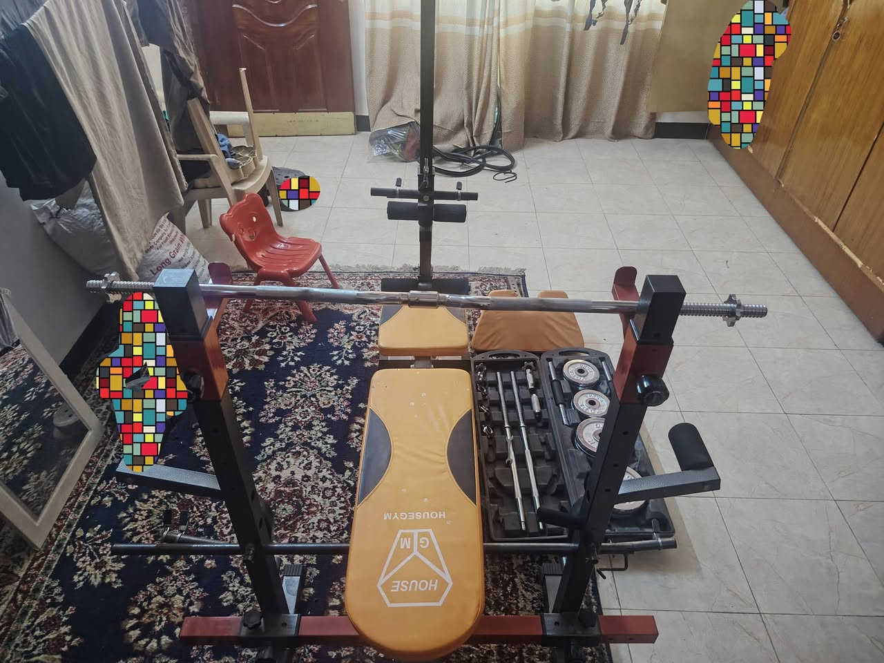 سلام عليكم اجهزة رياضة كاملة للبيع سعر 300تصل وتدلل *********** جنطة اوزان كاملة /زت/وعدل/ودمبلص/وبكرة/ومسطبة متحركة اعلا واسفل /وتمارين رجلين
