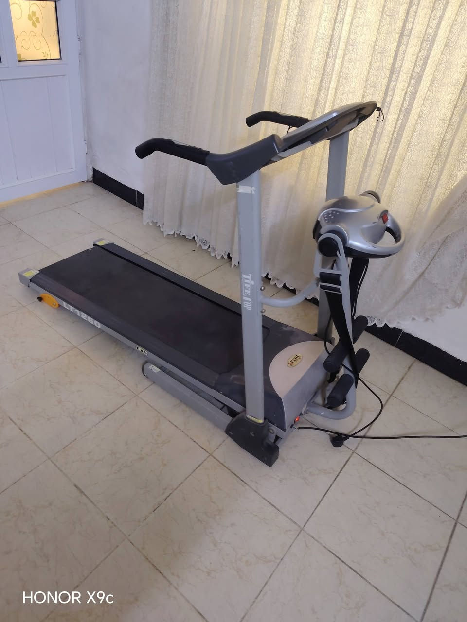 هونر X9c • هاتف • نظيفه