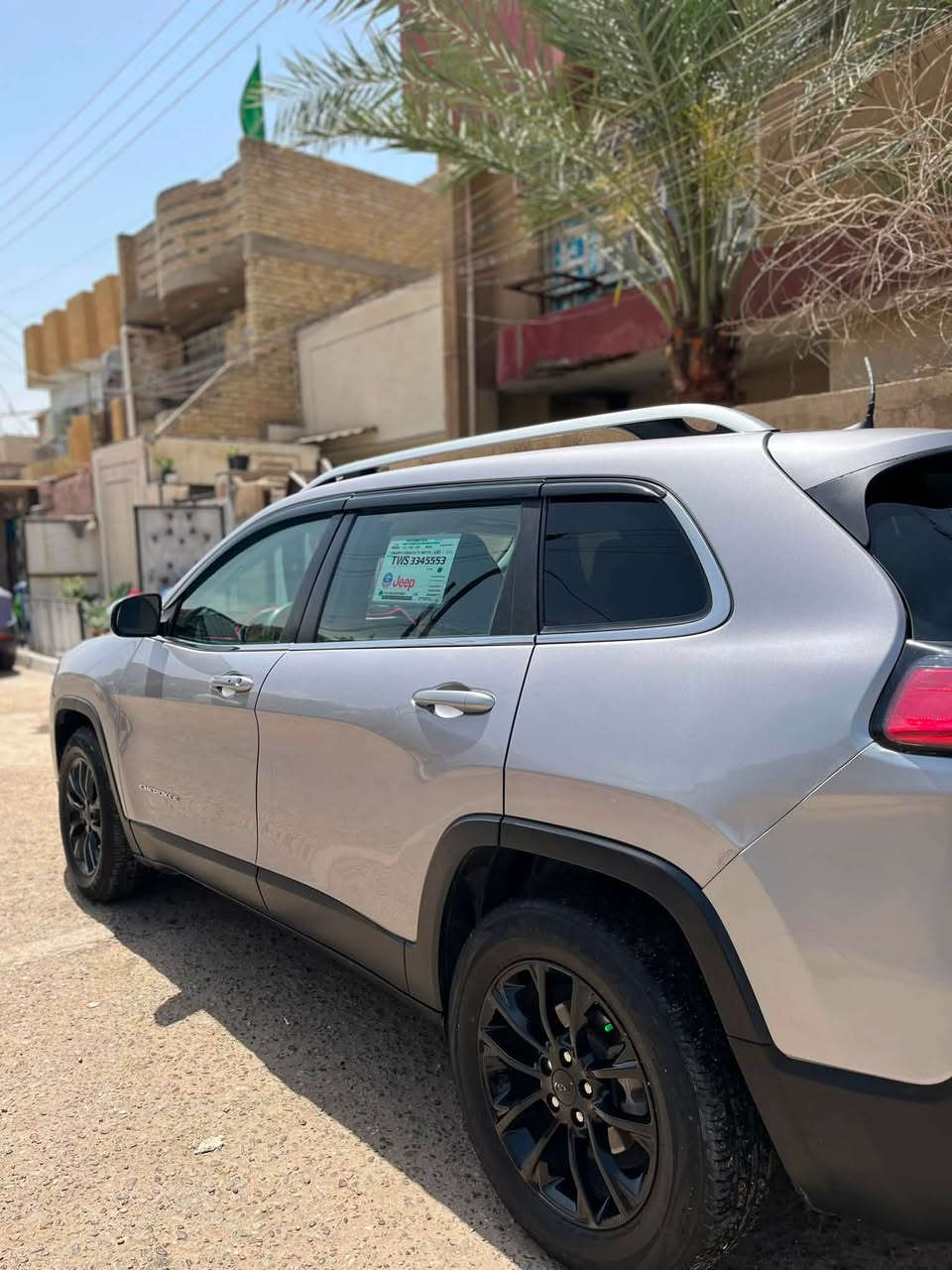 جيب بزون 2019 محرك 4 سلندر صور الحادث بالمنشور
(المواصفات)
1-كراسي كهرباء +كشنات جلد
2-شاشة جبيرة(بلادية)
3-بصمة تشغل و ابواب 
4-نظام توفير الوقود 
5-كامرة دوارة 
6-تحكم ستيرن جهتين
7-عليهة شوتة رياضية
السيارة كير و مكينة و حداية مكفولات اي نقص مابيهة السيارة جاهزة 
سعر 130ورقة وبيهة مجال
مكاني بغداد البلديات 
الاستفسار ***********
