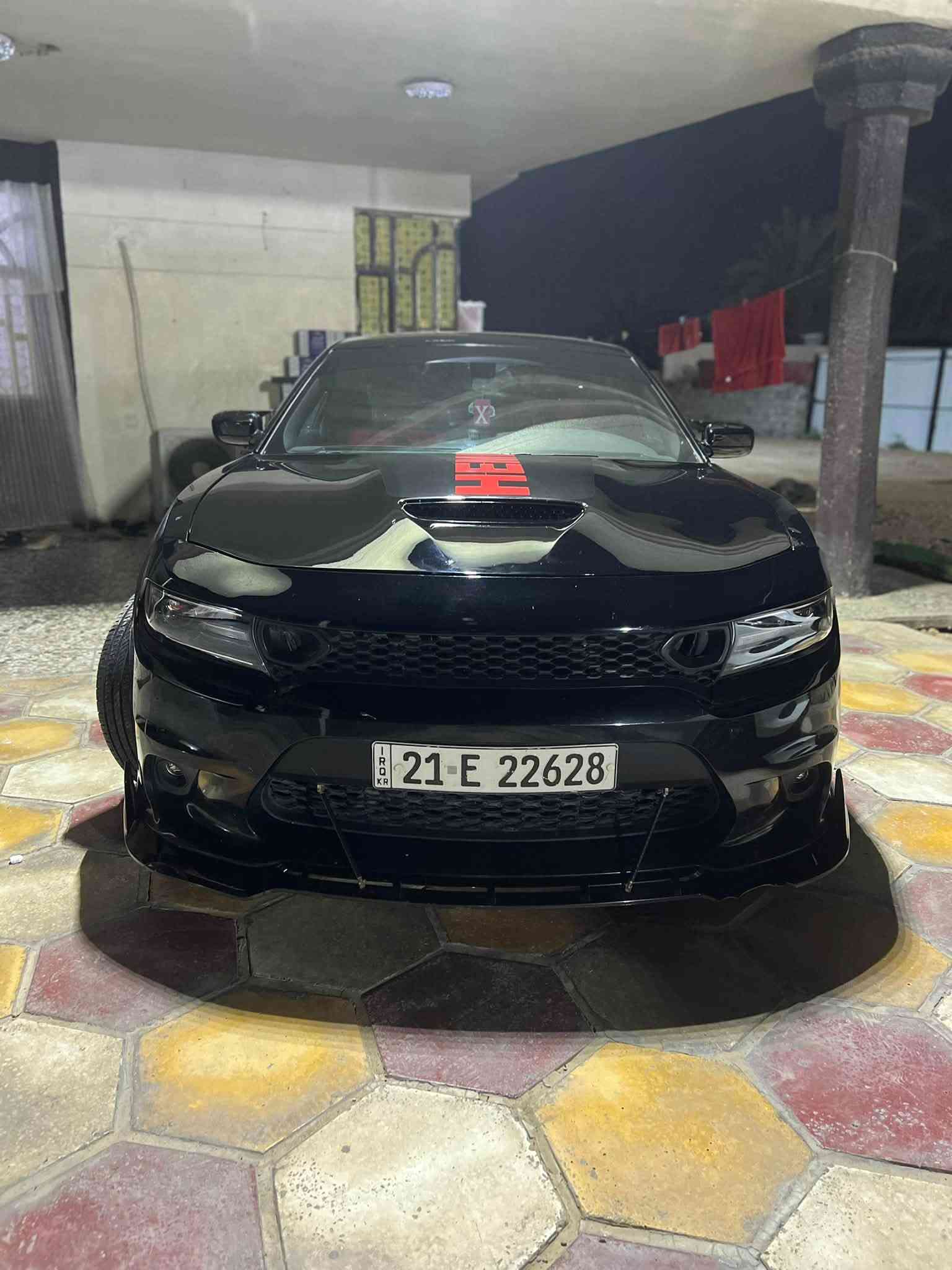 2016 Dodge Charger SXT V6
132 ML
• Engine: 3.6L V6
• Trim: SXT
• Model Year: 2016
• Transmission: Automatic
تو ويل وارد كندي كلين تايتل بالعراق صار بيها طخه باب وجاملغ السايق وتبدل نفس اللون بدون ايرباك 
مواصفاتها عاديه بس اني مزود عليها مواصفات مثلا 
شفتات ستيرن 150 $ دمام خلفي هوه وشده 250 $ شاشه جبيره اصليه SRT 400 $
ويل 20 جديد وحيل نضيف 500 $ تخم تاير امامي 245 وخلفي 275 تخم استدات طلقه 
داعميات امامي خلفي SRT 
دركه رياضي 250 $ وسستم اناره داخليه متغيره 100 $ 
مازدات اصليه ولد وعدسه متغير وبلوجكترات اصليه 500 $ كزوزت موبار منفصل اصلي قفايص 300 $ صوتها يجنن ولا جنها V6 وكت كامل SRT من سبايدر ودوس وسكوبات بيبان وجام ولحايه ودفيوزر وحلوك CORSA 
سستم دواخل كاربون فايبر 100 $ دواخلها شوط شركه حيل نضيفه فلنجات اماميه مشيفه رياضيه 150 $ دسكات موبار صدر رايسنك الاصلي دبلات جدد اصليه بلكات شابيون بلاديات دبل فان المراوح 600 الف هنه والولد 82 يعني انسى شي اسمه حماوه 
وعليها برمجه دعسه وفتح فصله يم ايلياس 
عليها سترس بار اصلي وشوته رياضيه KN 200 $ 
اويل كاتج كان 
راديتر جديد واتر بم جديد دهل كله لوكاس 5/20 وفلاتر اصليه وبانزين كله محسن شرط احمر اديرلها وفيتبم جديد موبار تفصيخ البنيد مالها محدث فقط والسياره باسمي شخصيا رقم سليمانيه السياره هواي مصروف عليها الله شاهد 
سعرها 178 وبيها مجال بسيط ومكانها بغداد 
***********
قبل اسبوعين مطلعها من مركز بوليش ونانو سيراميك عنايه متكامله وباتر AC DELCO اصلي
